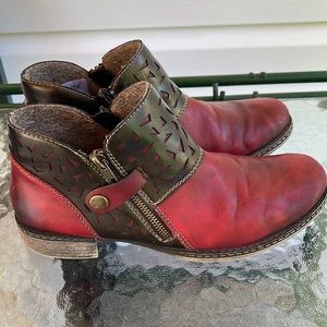 Remonte Red and Black Side Zipper Boots Booties Size 39 Moto Boho